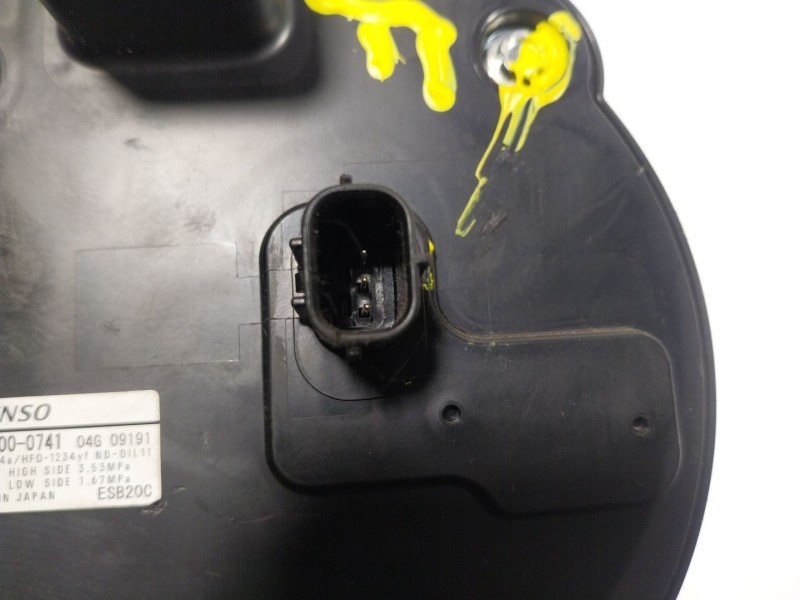 Recambio de compresor aire acondicionado para toyota yaris 1.5 vvti hev referencia OEM IAM  0424000741 