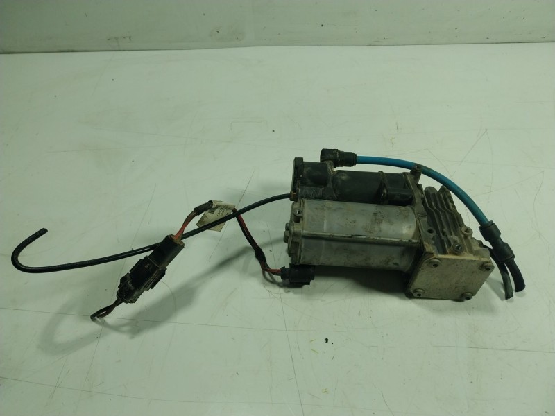 Recambio de bomba suspension para land rover range rover sport 2.7 td v6 cat referencia OEM IAM  BH3219G525 i6