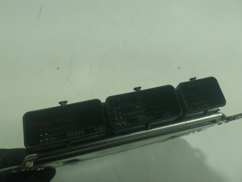 Recambio de centralita motor uce para renault captur ii 1.0 tce referencia OEM IAM  237106047S 