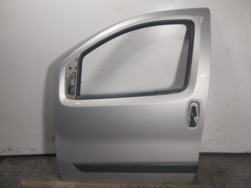 Recambio de puerta delantera izquierda para fiat qubo (300) 1.3 16v m-jet cat referencia OEM IAM   