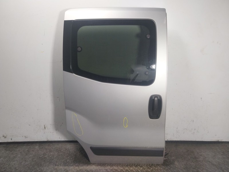 Recambio de puerta lateral derecha para fiat qubo (300) 1.3 16v m-jet cat referencia OEM IAM   