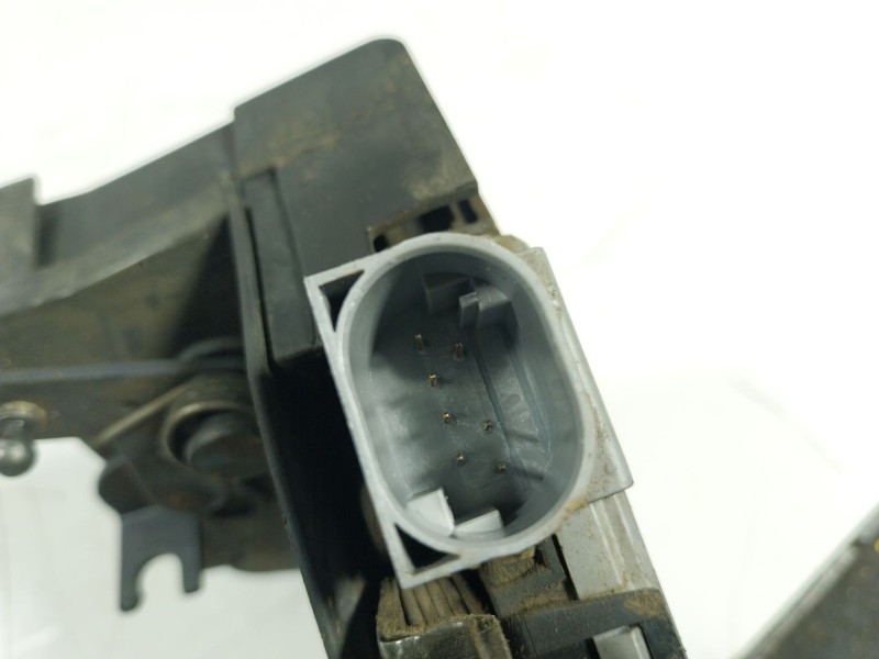 Recambio de cerradura puerta trasera izquierda para bmw x5 (e53) 3.0 turbodiesel cat referencia OEM IAM 51228402601  