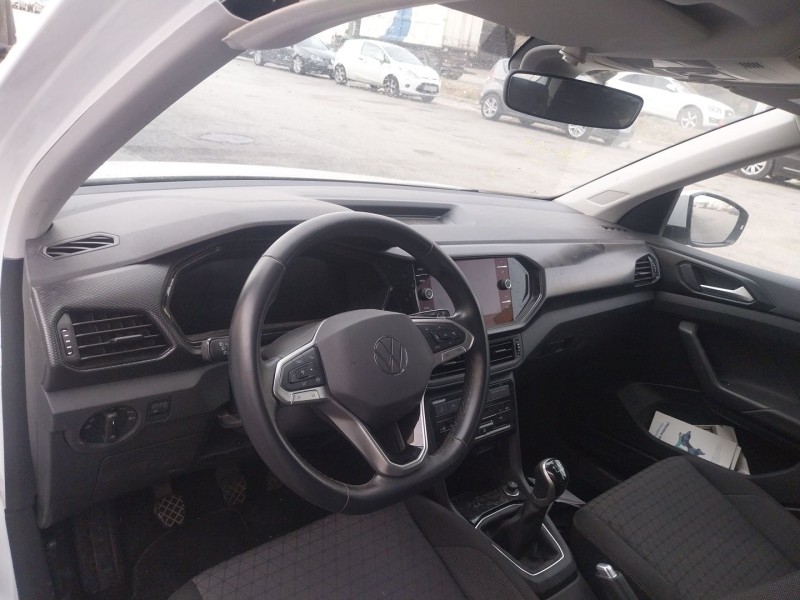 volkswagen t-cross (c11, d31) del año 2023