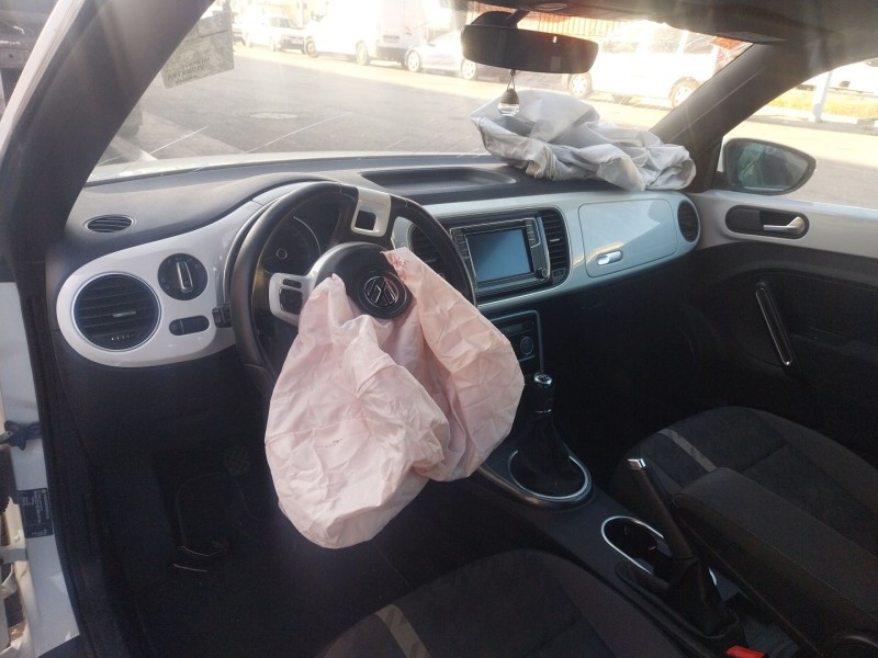 volkswagen beetle descapotable (5c7, 5c8) del año 2018