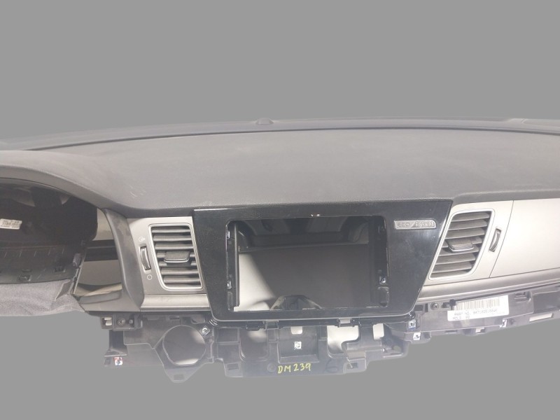 Recambio de salpicadero para kia niro concept referencia OEM IAM   