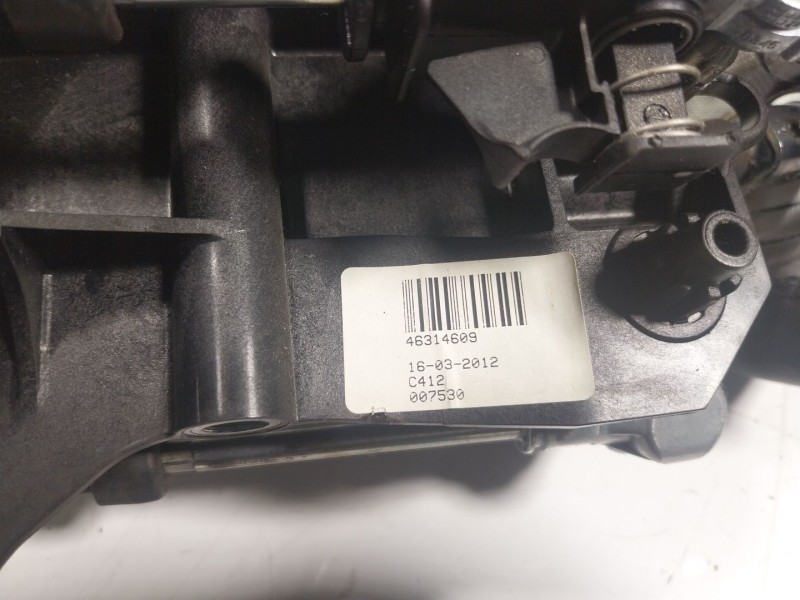 Recambio de palanca cambio para fiat nuova 500 (150) 1.2 cat referencia OEM IAM  46314609 