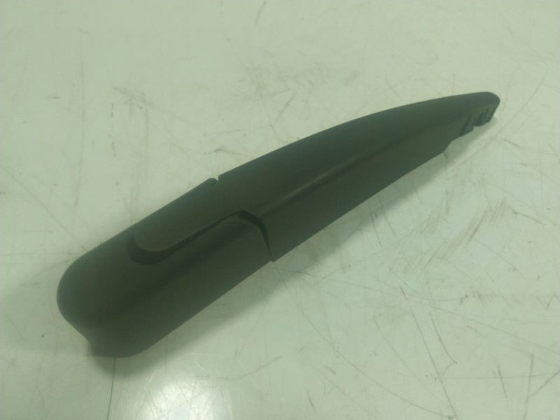 Recambio de brazo limpia trasero para smart forfour ev eq 17.6 kwh referencia OEM IAM   