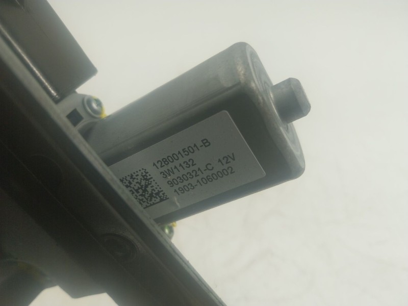 Recambio de elevalunas delantero derecho para smart forfour ev eq 17.6 kwh referencia OEM IAM  128001501B 