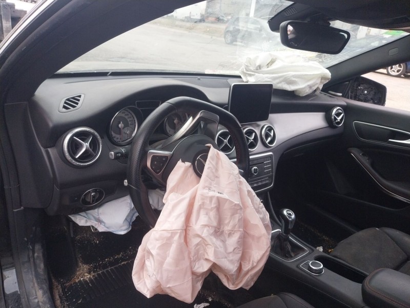 mercedes-benz cla coupé (c117) del año 2016