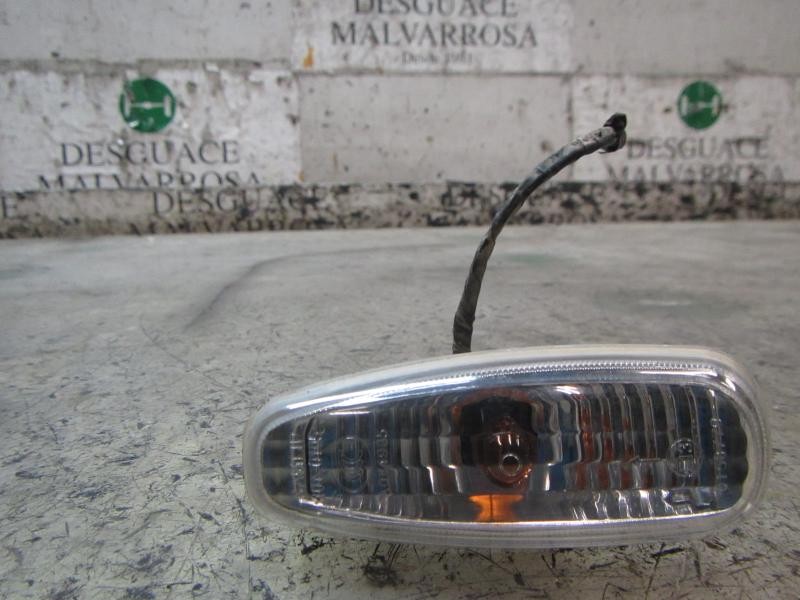 Recambio de piloto lateral izquierdo para kia cee´´d 1.6 crdi cat referencia OEM IAM 923033L100  