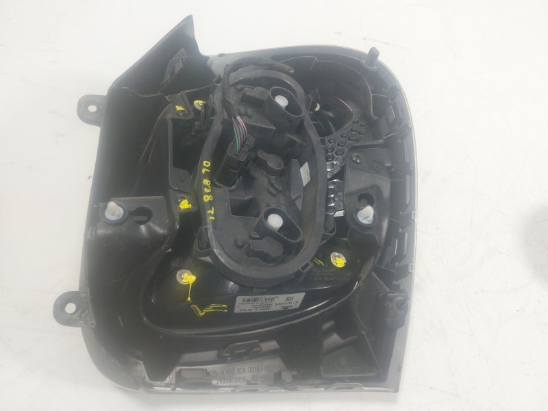 Recambio de piloto trasero izquierdo para smart forfour ev eq 17.6 kwh referencia OEM IAM  265550049R 
