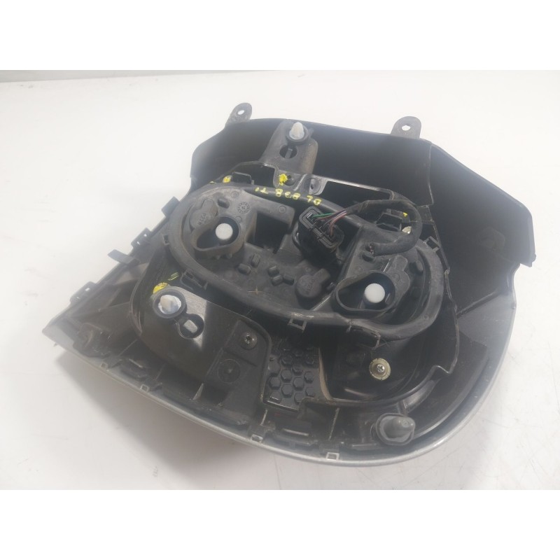 Recambio de piloto trasero izquierdo para smart forfour ev eq 17.6 kwh referencia OEM IAM  265550049R 