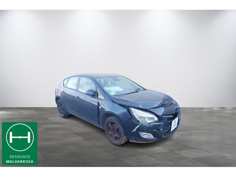 opel astra j (p10) del año 2011