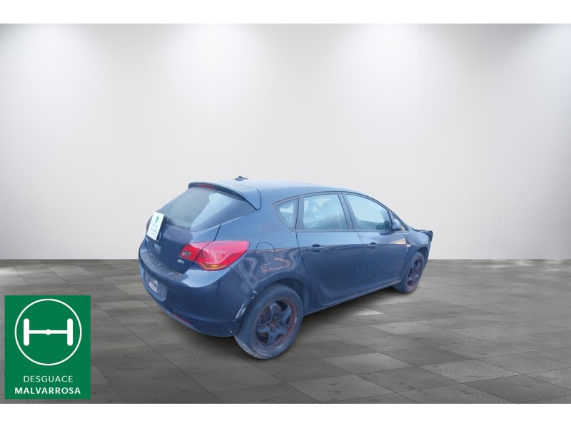 opel astra j (p10) del año 2011