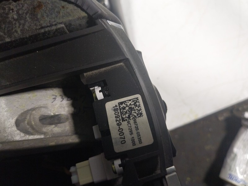 Recambio de volante para kia niro concept referencia OEM IAM  1809290070 