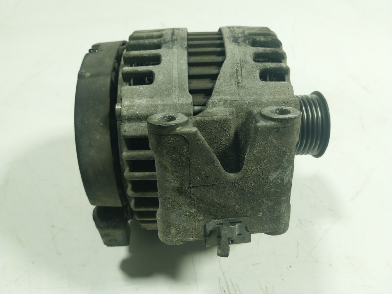 Recambio de alternador para mercedes-benz clase m (w164) 6.2 v8 cat referencia OEM IAM  A1561540102 