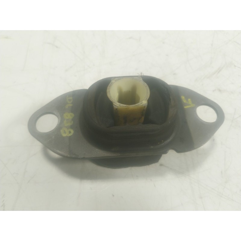 Recambio de soporte motor derecho para smart forfour ev eq 17.6 kwh referencia OEM IAM   