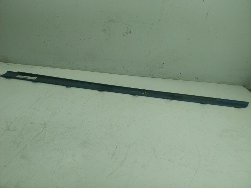 Recambio de faldon lateral para bmw i3 (i01) 125 kw referencia OEM IAM  7369784AI 