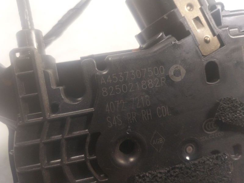 Recambio de cerradura puerta trasera derecha para smart forfour ev eq 17.6 kwh referencia OEM IAM  A4537307500 