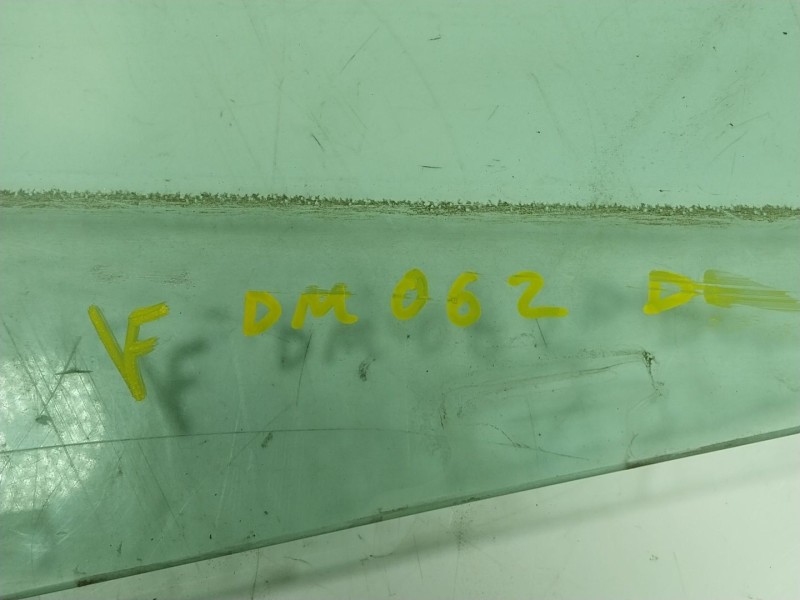 Recambio de cristal puerta delantero izquierdo para seat mii (kf1) electric referencia OEM IAM   