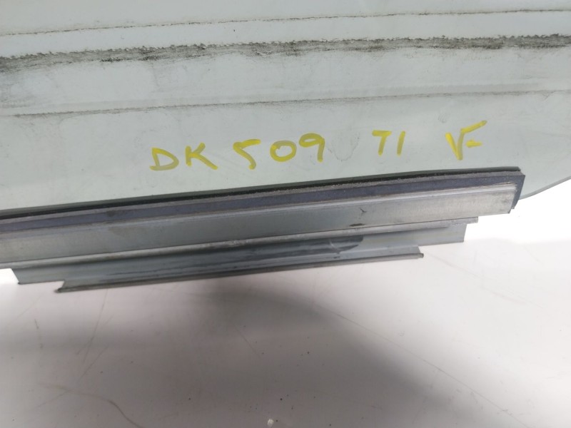 Recambio de cristal puerta trasero izquierdo para citroën c-zero seduction referencia OEM IAM   