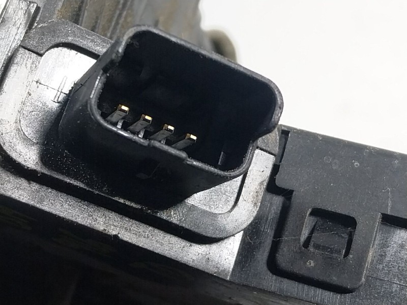 Recambio de cerradura puerta trasera derecha para renault zoe (bfm_) zoe referencia OEM IAM  825028522 