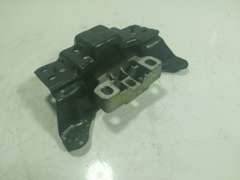 Recambio de soporte motor izquierdo para seat leon (5f1) fr referencia OEM IAM  5Q0199555BG 