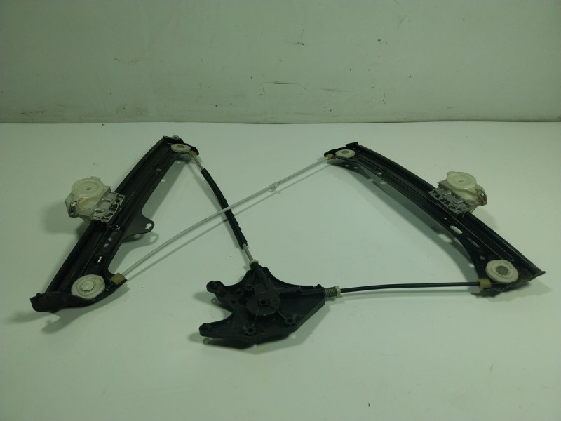 Recambio de elevalunas delantero derecho para bmw i3 (i01) 125 kw referencia OEM IAM  7290858 