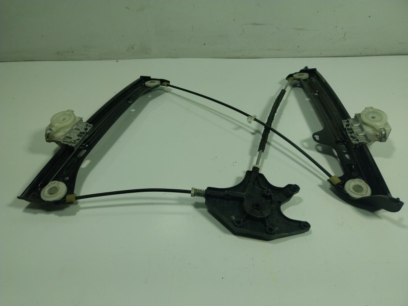 Recambio de elevalunas delantero izquierdo para bmw i3 (i01) 125 kw referencia OEM IAM  7290857 