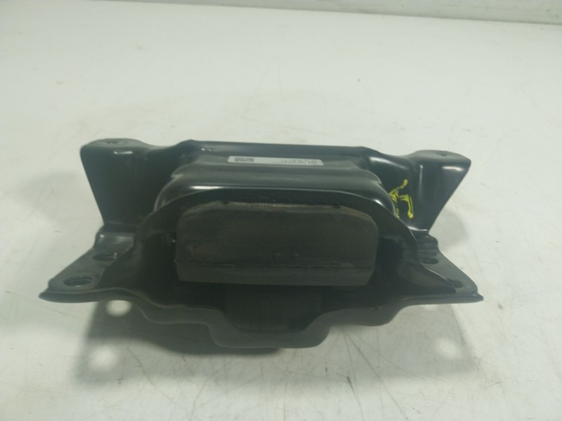Recambio de soporte motor izquierdo para seat ateca (kh7) fr go referencia OEM IAM  5Q0199555BJ 
