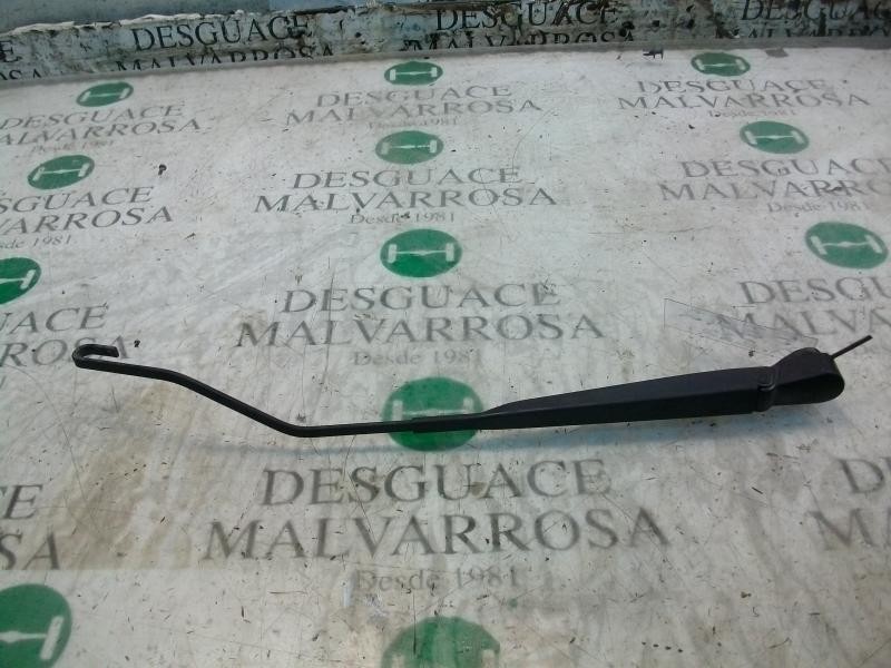 Recambio de brazo limpia delantero izquierdo para citroën c3 1.4 hdi magic referencia OEM IAM   