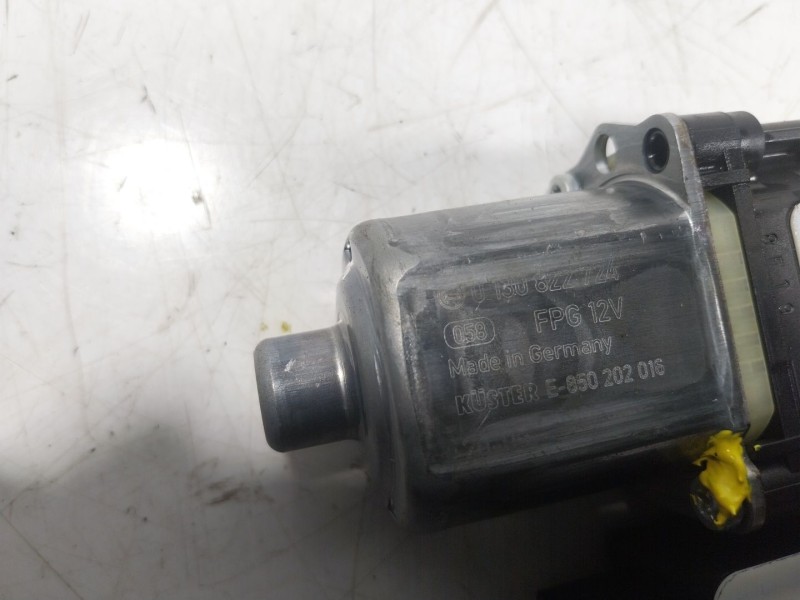 Recambio de motor elevalunas trasero derecho para seat ateca (kh7) fr go referencia OEM IAM  5Q0959408E 