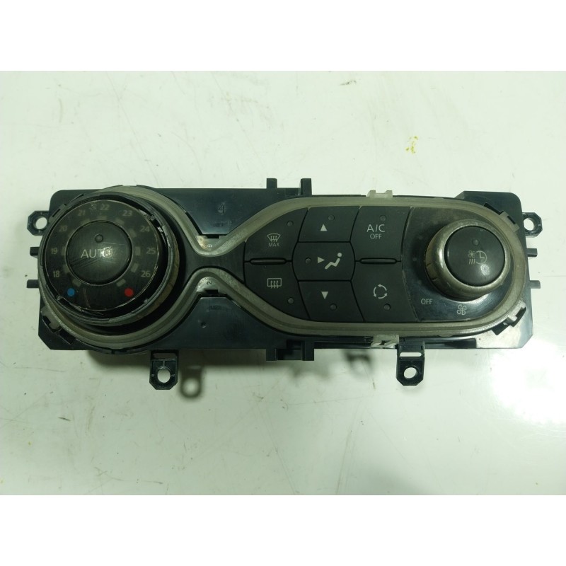 Recambio de mando calefaccion / aire acondicionado para renault zoe 68 kw referencia OEM IAM  275107386R 