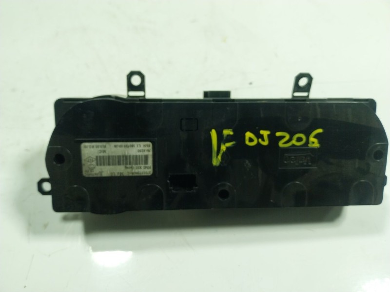 Recambio de mando calefaccion / aire acondicionado para renault zoe 68 kw referencia OEM IAM  275107386R 