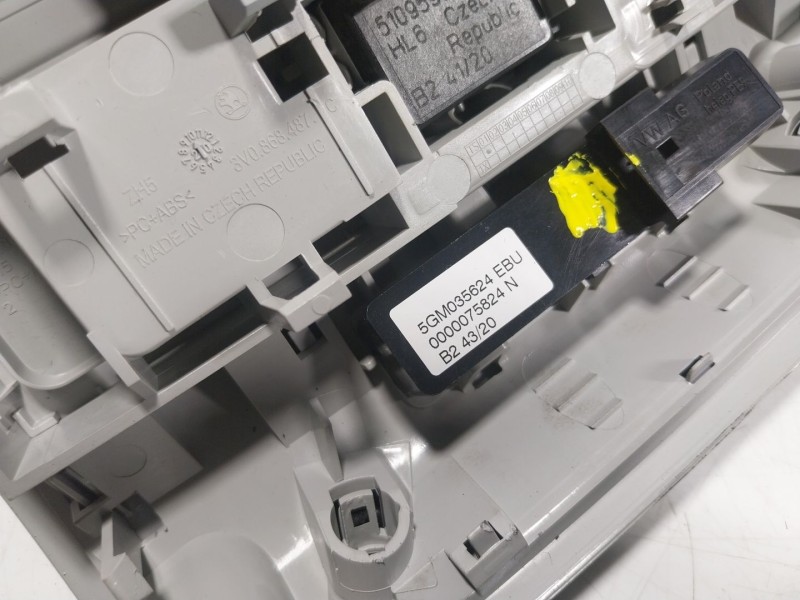 Recambio de piloto interior para seat ateca (kh7) fr go referencia OEM IAM  3B0035711B 