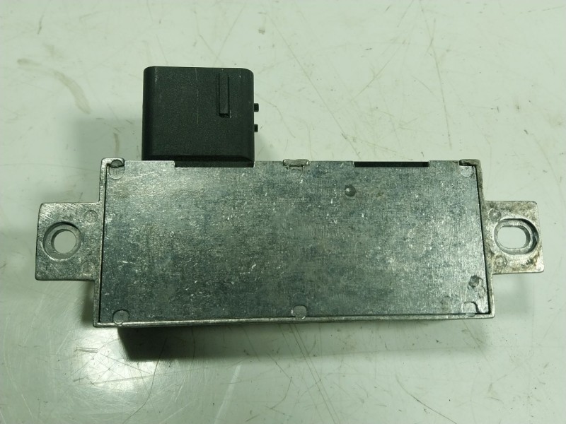 Recambio de caja precalentamiento para renault zoe 68 kw referencia OEM IAM  296103254R 