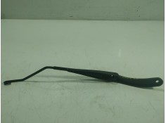 Recambio de brazo limpia delantero derecho para renault arkana referencia OEM IAM    2
