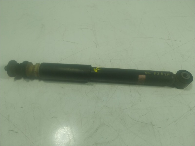 Recambio de amortiguador trasero derecho para smart forfour ev eq 17.6 kwh referencia OEM IAM  A4533260400 