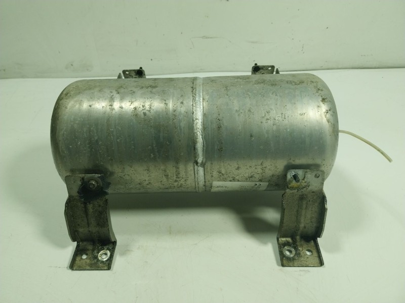 Recambio de deposito suspension para mercedes-benz clase m (w164) 6.2 v8 cat referencia OEM IAM  A1643200015 