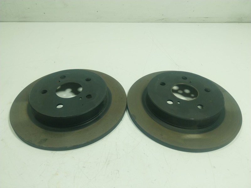 Recambio de disco freno trasero para toyota yaris cross (mxp_) 1.5 hybrid (mxpj10) referencia OEM IAM 4243178010  