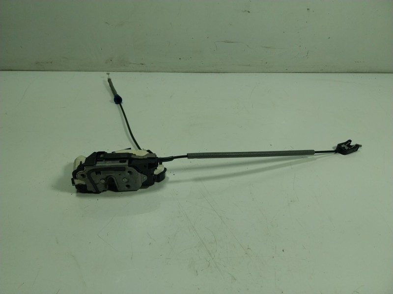 Recambio de cerradura puerta trasera derecha para seat mii (kf1) electric referencia OEM IAM  1S4839016 