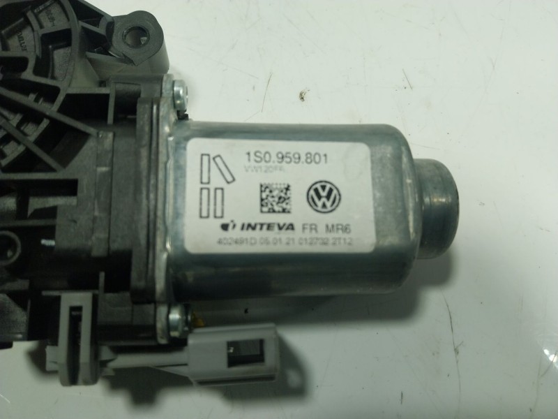 Recambio de motor elevalunas delantero derecho para seat mii (kf1) electric referencia OEM IAM  1S0959801 