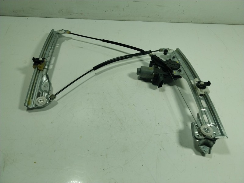 Recambio de elevalunas delantero derecho para renault megane iv berlina 5p 1.3 tce referencia OEM IAM 807206746R 807206746R 