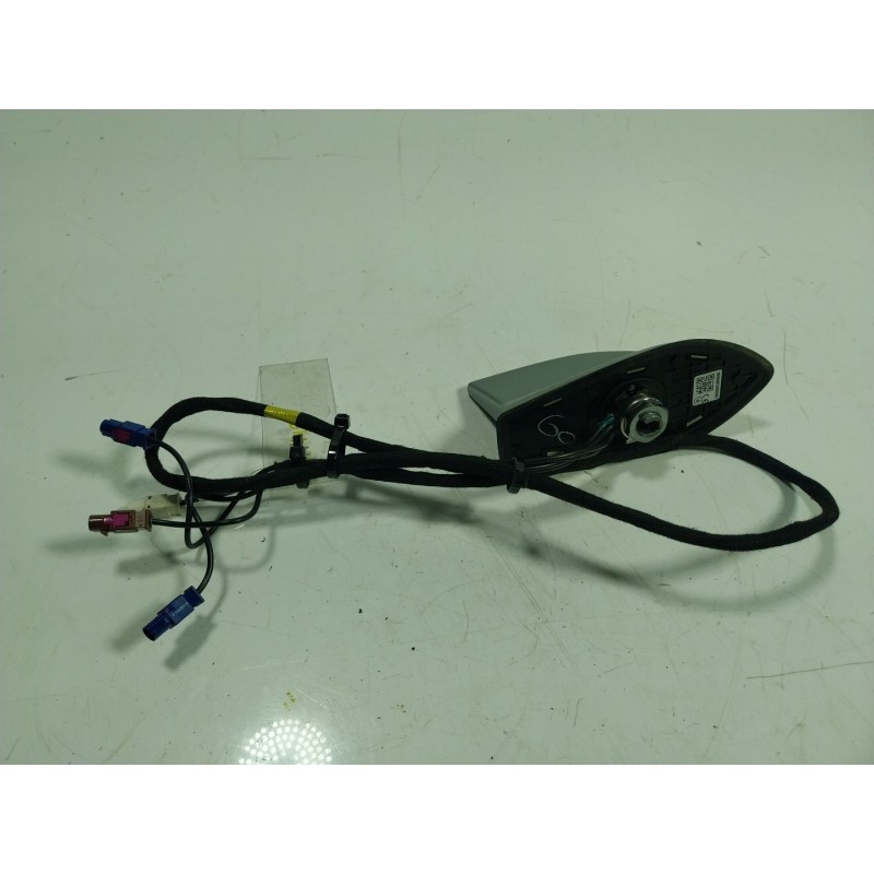 Recambio de antena para renault megane iv berlina 5p 1.3 tce referencia OEM IAM 282065466R 282065466R 