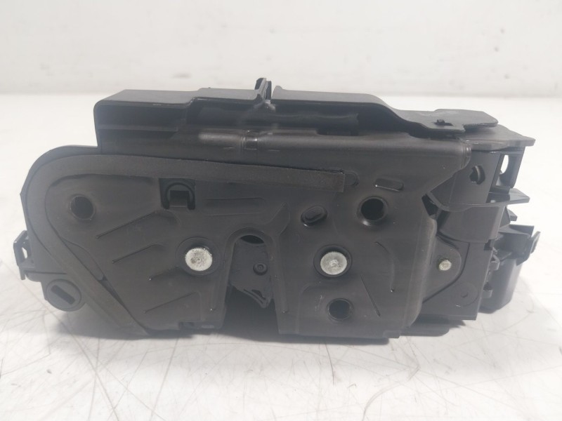 Recambio de cerradura puerta trasera derecha para seat ateca (kh7) fr go referencia OEM IAM 5TA839016L 5TA839016L 