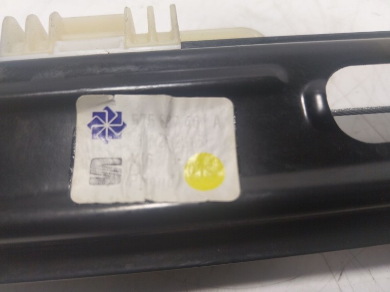 Recambio de elevalunas delantero izquierdo para seat ateca (kh7) fr go referencia OEM IAM 575837461A 575887461A 