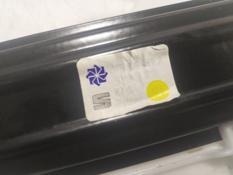 Recambio de elevalunas trasero derecho para seat ateca (kh7) fr go referencia OEM IAM 575839462A 575839462A 