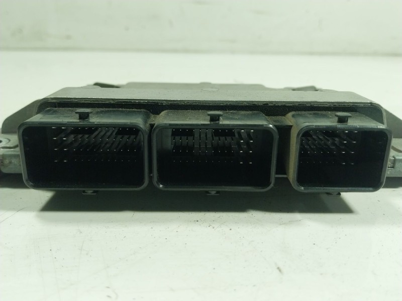 Recambio de centralita motor uce para renault zoe 68 kw referencia OEM IAM  237D40254R 