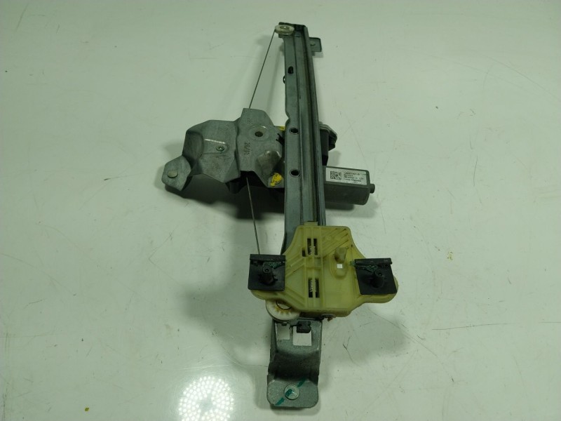 Recambio de elevalunas delantero izquierdo para renault zoe 68 kw referencia OEM IAM  128001491 