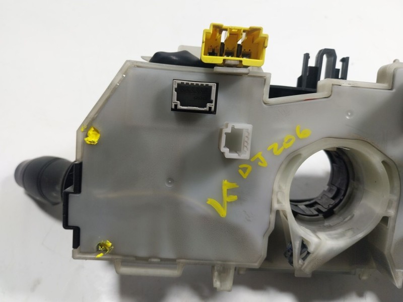 Recambio de mando luces para renault zoe 68 kw referencia OEM IAM  255522540R 